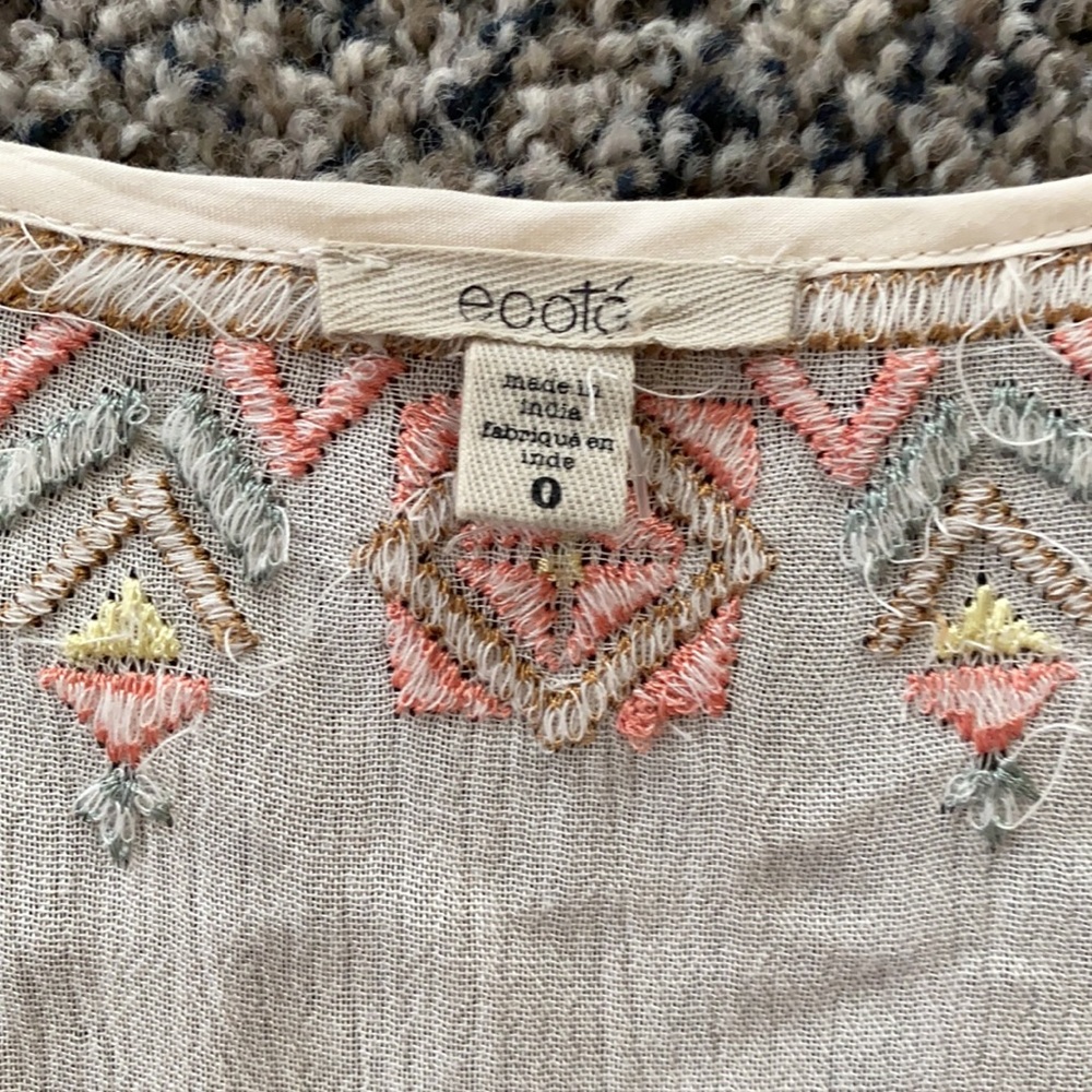 UO Ecote Boho Embroidered Dress Coral XS 0 NEW - Picture 4 of 7